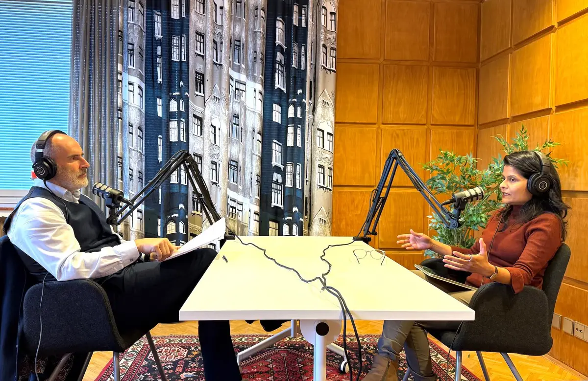 Rashmi Kasat-Majakorpi and Michael Hardy recording the BoardTalks podcast